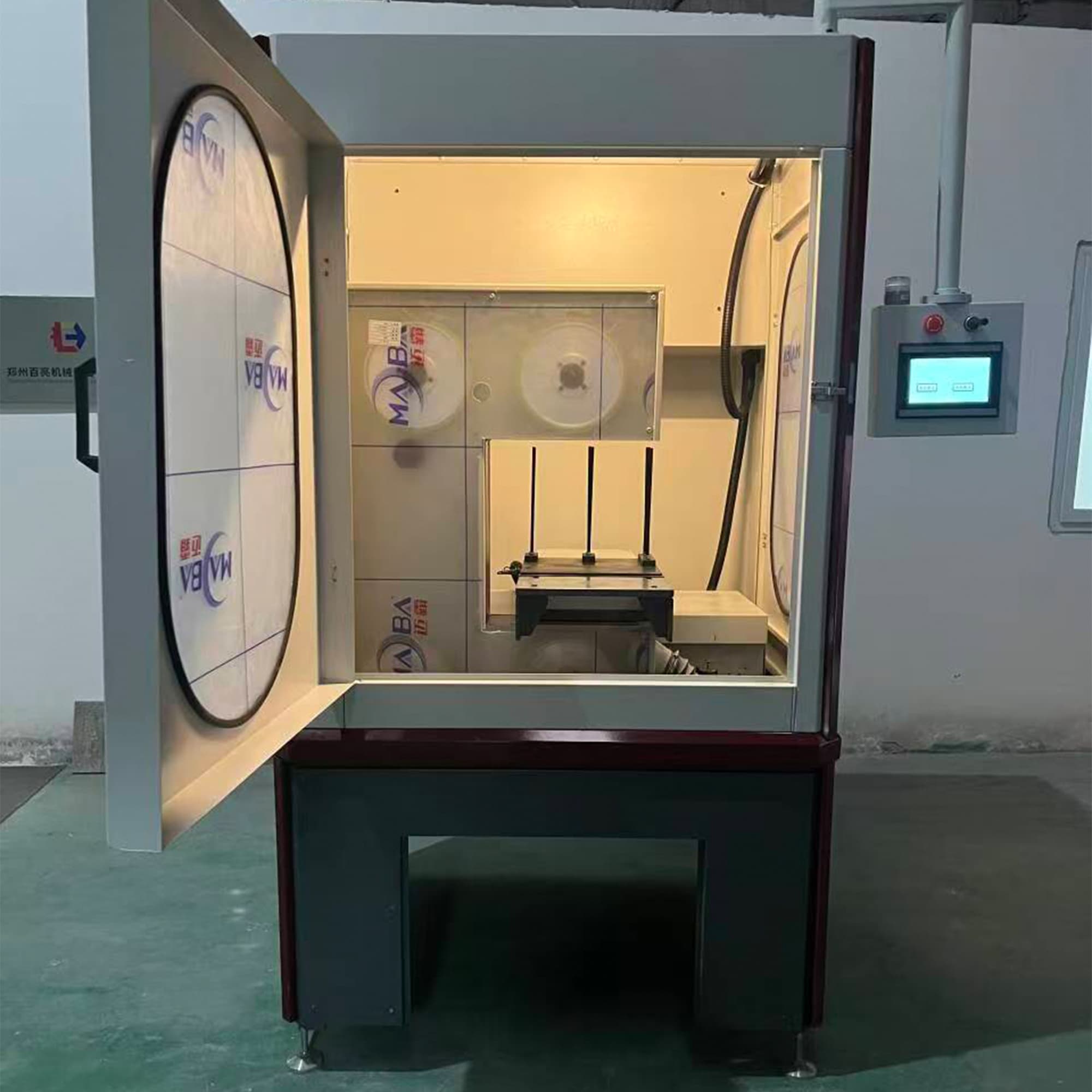 Vertical‑cut Contour Diamond Wire Cutting Machine (BL-LQYX300) view 2